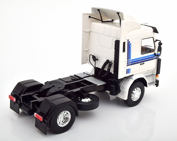 MCG 1:18 Scania 143 Topline wit blauw