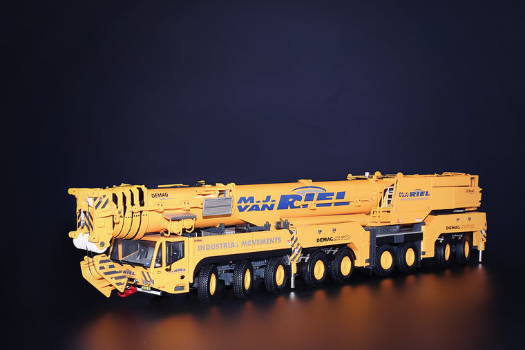 IMC 1:50 Demag AC 700-9 M.J. van Riel 