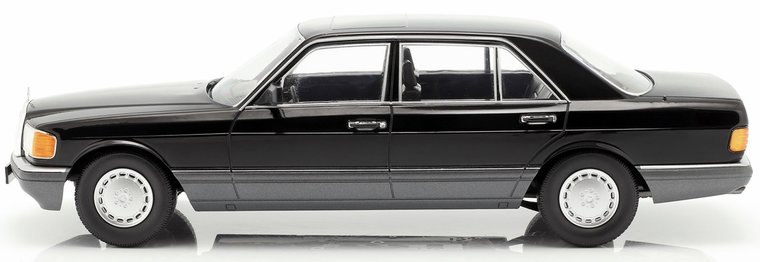 iScale 1:18 Mercedes Benz 560 SEL S Class W126 1985 zwart grijs