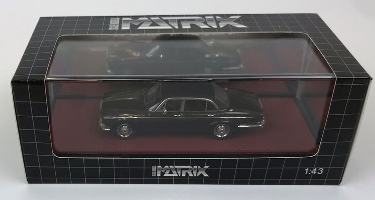 Matrix 1:43 Daimler Double Six Vanden Plas Serie 1 mink zwart 1973