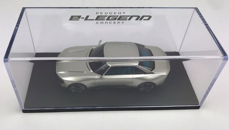 VOXxi9 1:43 Peugeot e-Legend 2018 boxed diecast