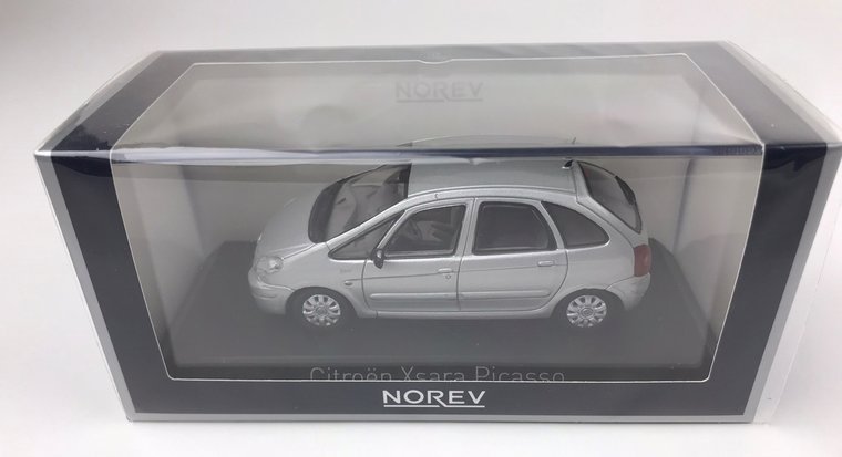 Norev 1:43 Citroen Xsara Picasso 2004 - zilver