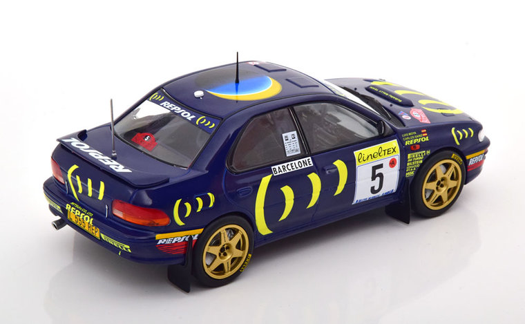 IXO 1:24 Subaru Impreza 555, No5 Subaru Rally Team, C. Sainz / L. Moya RMC 1995 blauw