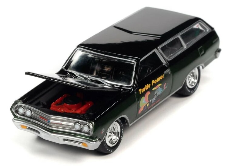 Johnny Lightning 1:64 Chevrolet Chevelle Wagon 1965 Turtle Wax groen metallic 