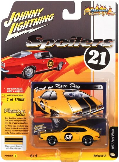 Johnny Lightning 1:64 Ford Pinto 1971 ( Soilers 21) oranje met zwart no 58 