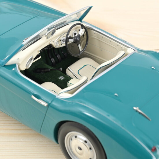 Norev 1:18 Austin Healey 3000 Mk.1 Cabriolet 1959 - Green