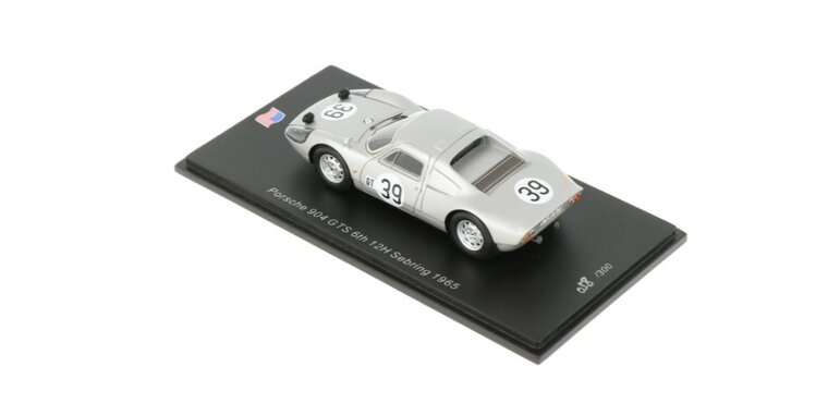 Spark 1:43 Porsche 904 GTS No 39 Joe Buzzetta Ben Pon 6th 12H Sebring 1965 zilver 