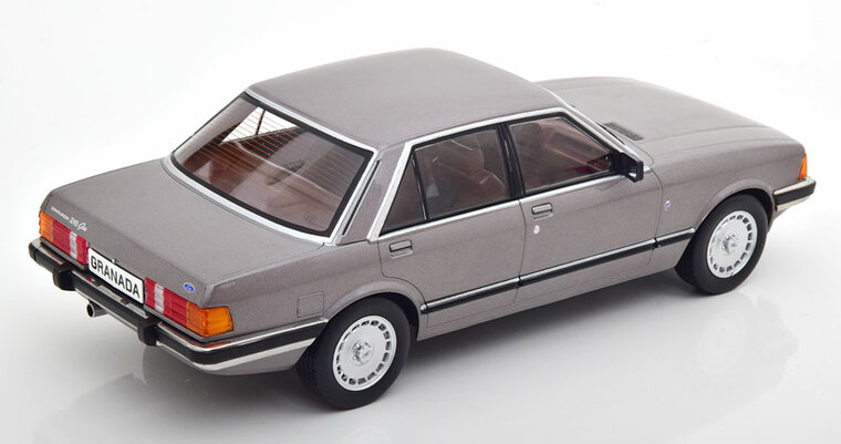 MCG 1:18 Ford Granada MK2 2.8 Ghia 1981 donkergrijs metallic