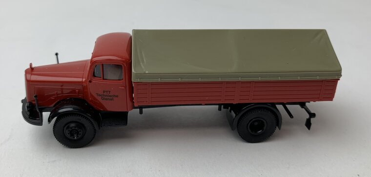 Brekina 1:87 Mercedes L325 PP PTT Technische Dienst