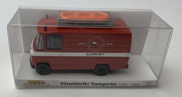 Brekina 1:87 Mercedes Benz L406 Brandweer Taucher Nederland