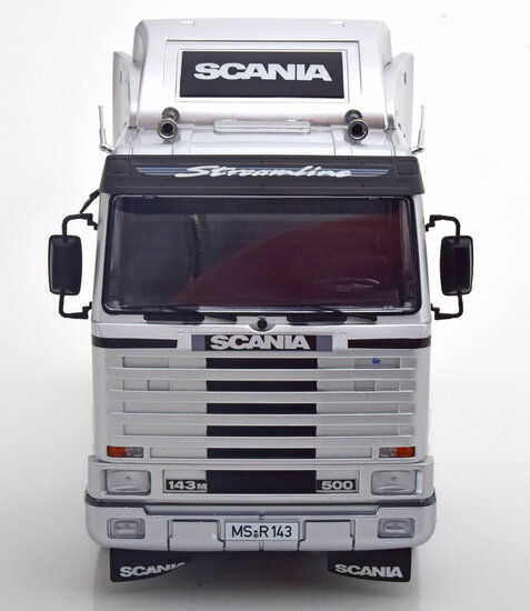 Road Kings 1:18 Scania 143 Streamline 1995 zilver, trekker