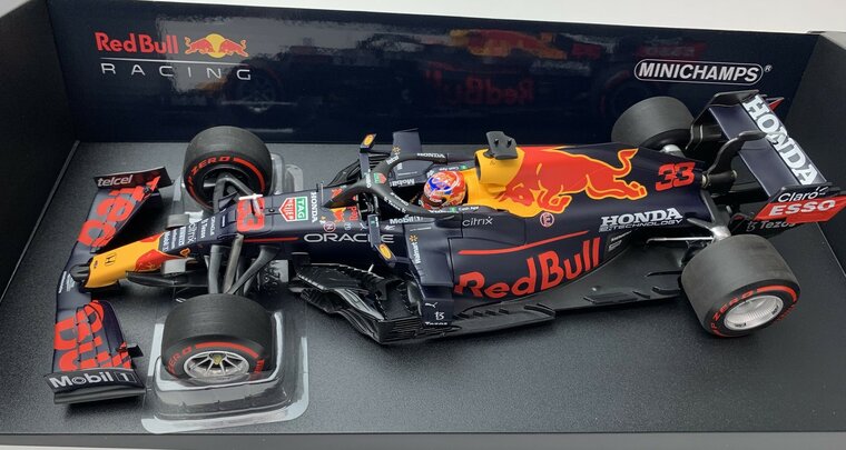 Minichamps 1:18 Red Bull Racing Honda RB16B Max Verstappen No 33, winner Dutch GP 2021