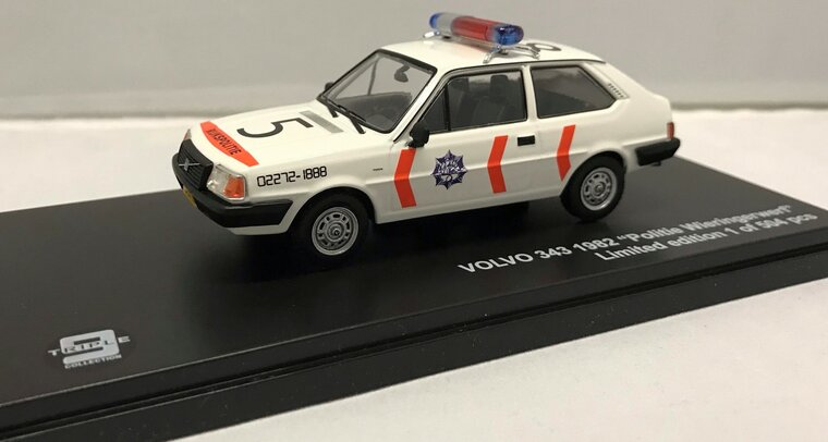 Triple9 Collection 1:43 Volvo 343 1400 &quot;Politie Wieringerwerf&quot; 1982 wit with original long bumpers.