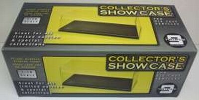 Triple9 1:18 Big Stackable Show case - Vitrine met witte bodem (car not included) Vitrine 35.0x15.3x15.6 (Base surface inside 33x13cm)