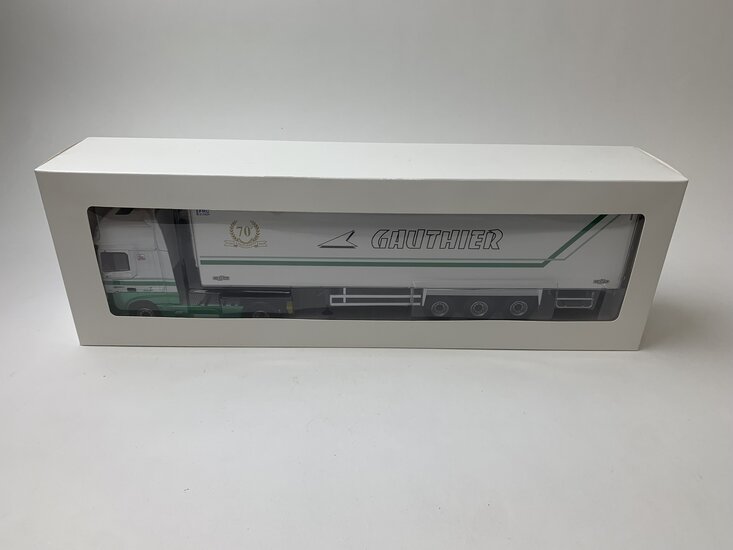 Eligor 1:43 Daf XF480 MY 2017 Superspace Cab "Gauthier- 70e Anniversaire ( 1946 - 2016)", trekker met oplegger