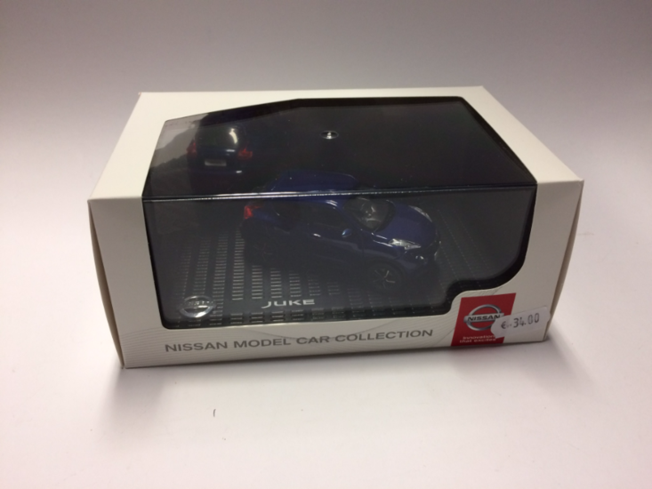 Nissan Model Car Collection 1:43 Nissan Juke blauw