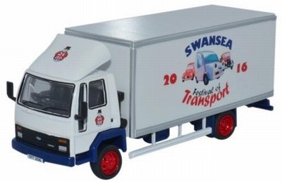 Oxford 1:76 Ford Cargo Box Van Swansea Festival