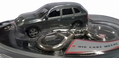 Real-X 1:72 Volkswagen Touareg zilver