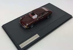 Matrix 1:43 Porsche 911 Troutman & Barnes bruin