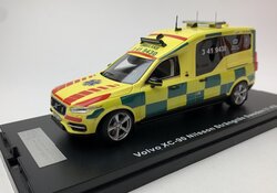 Scale Master 1:43 Volvo XC-90 Nilsson Strangnas Sweden - Ambulance geel