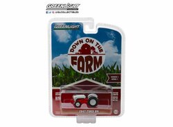 Greenlight 1:64 Ford 8N Tractor 1947 rood wit Down on the Farm Series 1