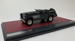 Matrix 1:43 Land Rover 109 Bell Aurens longnose open zwart. Individueel genummerd - Limited 100 pcs