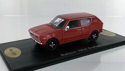Golden Oldies 1:43 Datsun 100A Station rood - resin model - Limited 100 pcs