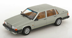 Triple9 1:18 Volvo 760 Turbo 1985 lichtgroen metallic