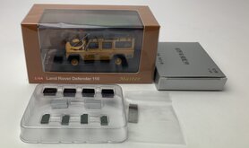 Street Weapon 1:64 Land Rover Defender 110 Camel geel