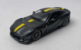 BBR 1:64 Ferrari 812 Competitizone Grigio Competizione 2024 zwart