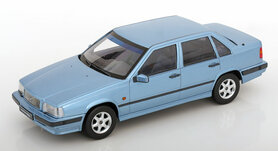 Triple9 1:18 Volvo 850 1993 blauw metallic