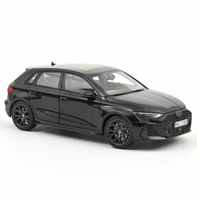 Norev 1:18 Audi RS 3 2025 Myth Black. Levering 12-2025