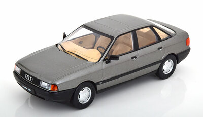 Triple9 1:18 Audi 80 B3, stone dark grey 1989