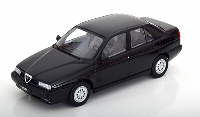 Triple9 1:18 Alfa Romeo 155 zwart 1996