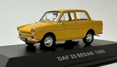 Lagamo Miniature 1:43 Daf 33 geel Bouwjaren 1969-1974