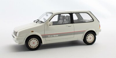 Cult Models 1:18 MG Metro Turbo wit '86-'90