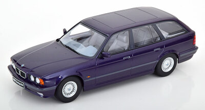 Triple9 1:18 BMW 5 series Touring E34, 1996 - violet metallic