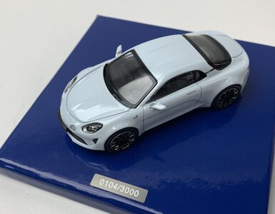 Norev 1:43 Renault Alpine Vision wit in cadeauverpakking  - Limited edition.