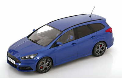MCG 1:18 Ford Focus ST Turnier 2014 donkerblauw metallic station wagon in IXO verpakking