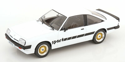 MCG 1:18 Opel Manta B Sport Coupe wit / zwart 1980