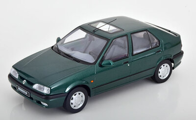 Triple9 1:18 Renault 19, groen metallic 1994