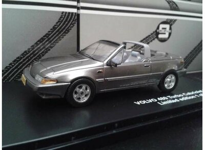 Triple9 1:43 Volvo 480 Turbo cabriolet, silver 1990