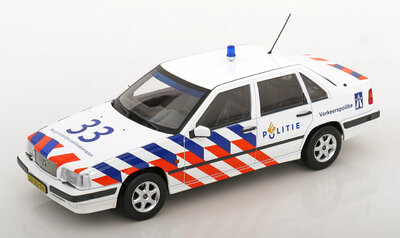 Triple9 1:18 Volvo 850 1993 - Politie Nederland