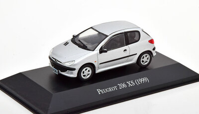 Atlas 1:43 Peugeot 206 XS 1999 zilver in blisterverpakking