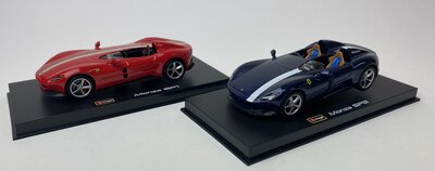 Bburago 1:43 Set 2x Ferrari - Ferrari Monza SP1 rood & Ferrari Monza SP2 blauw 2023 - Bburago Ferrari