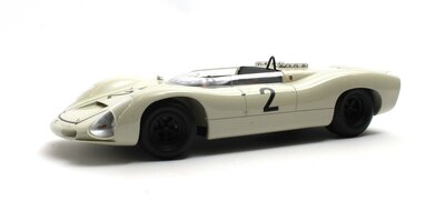 Matrix 1:18 Porsche 910-8 Bergspyder no2 Rolf Stommelen - Winner Alpen-Bergpreis Roßfeld 04-06-1967