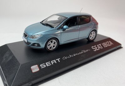 Seat Collection 1:43 SEAT New Ibiza 5 deurs 2008 lichtblauw metallic