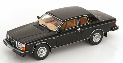 Cult Models 1:18 Volvo 262C Coupe black 1981