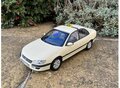 Triple9 1:18 Opel Omega B "German Taxi" 1996 - Ivory. Verwacht maart - 2024