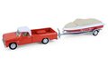 Greenlight 1:64 Dodge D-100 with Boat and Trailer 1967 wit /rood - Hitch & Tow Series 33